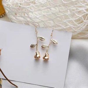 Elegant Dangle Long Stem Roses Dipped In Gold NEW!